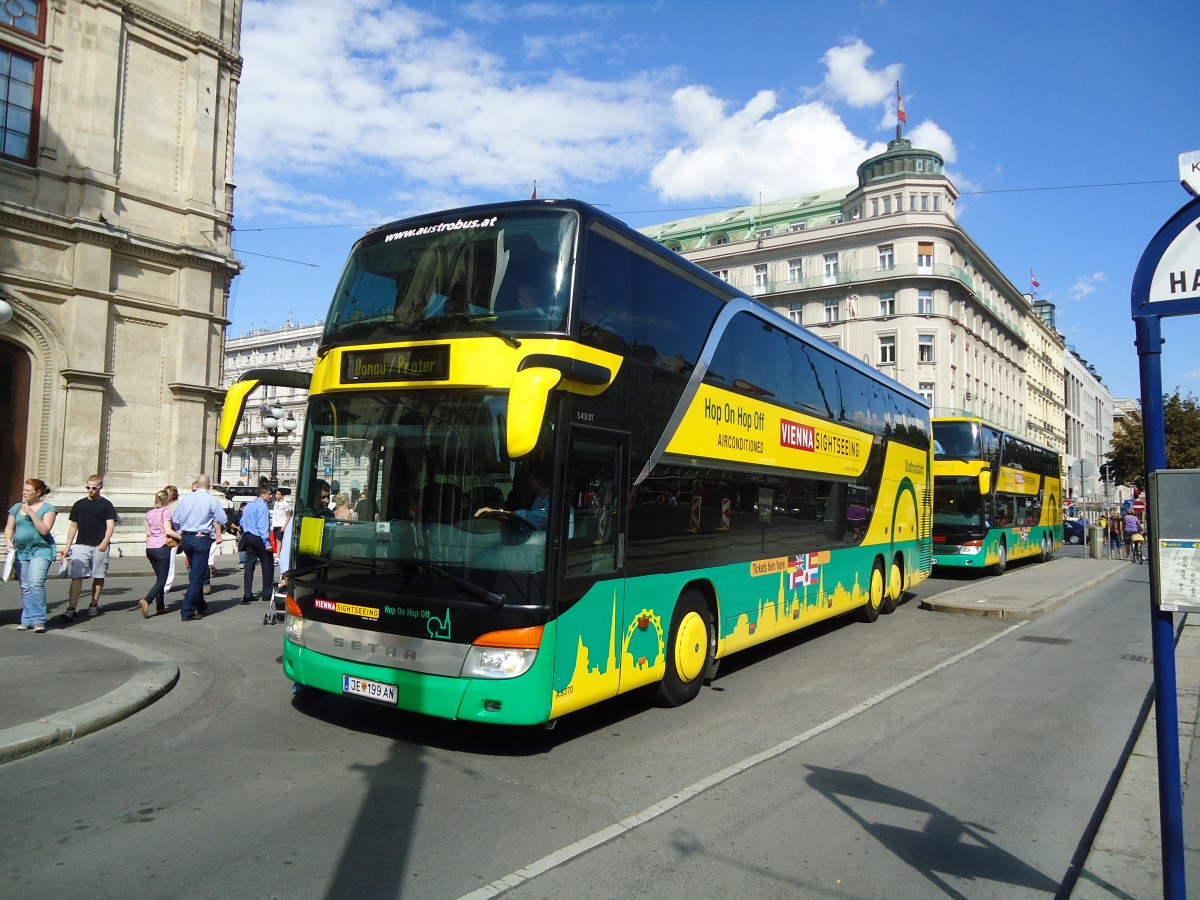 (128'401) - Dr. Richard - Nr. A8370/JE 199 AN - Setra am 9. August 2010 in Wien-K�rntner Ring, Oper