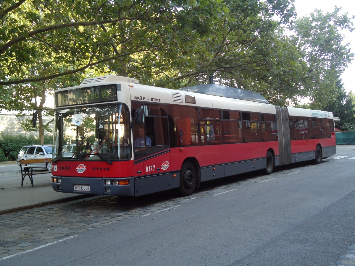 (128'444) - Wiener Linien - Nr. 8177/W 2150 LO - Gr�f&Stift am 9. August 2010 in Wien, Heiligenstadt