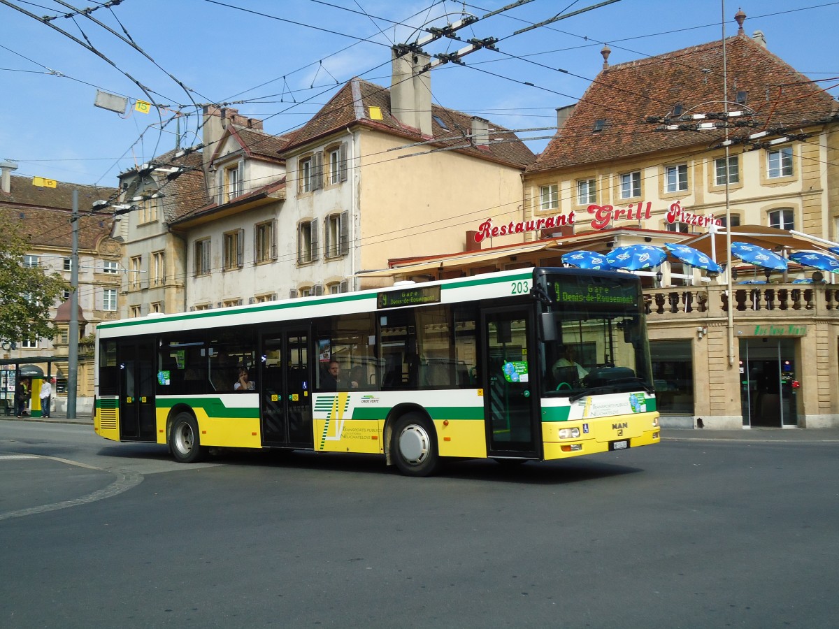 (129'542) - TN Neuch�tel - Nr. 203/NE 114'203 - MAN am 6. September 2010 in Neuch�tel, Place Pury