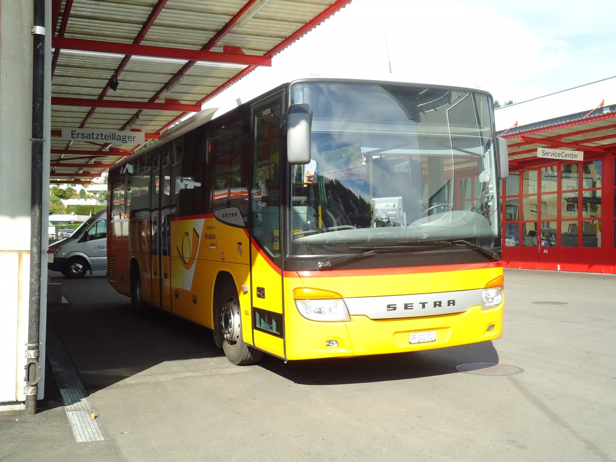 (129'644) - PostAuto Graub�nden - GR 102'310 - Setra am 12. September 2010 in Kloten, EvoBus