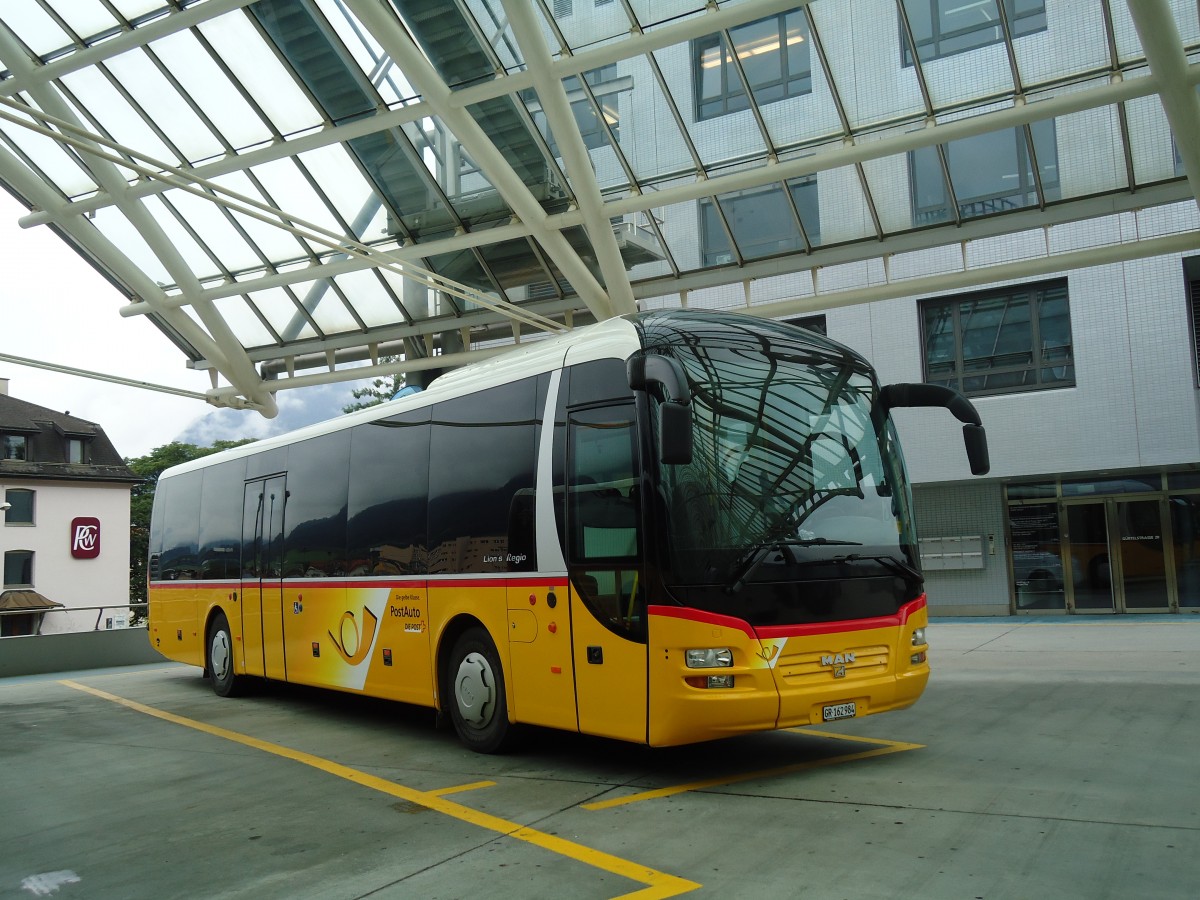 (129'756) - PostAuto Graub�nden - GR 162'984 - MAN am 18. September 2010 in Chur, Postautostation