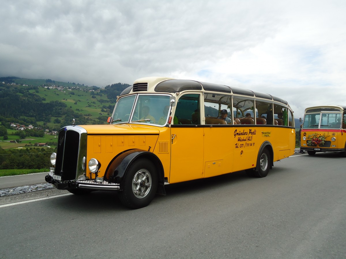 (129'888) - Gm�nder, Weissbad - AI 817 - Saurer/Gangloff (ex P 23'144; ex P 2213) am 18. September 2010 in Castrisch, Schleps