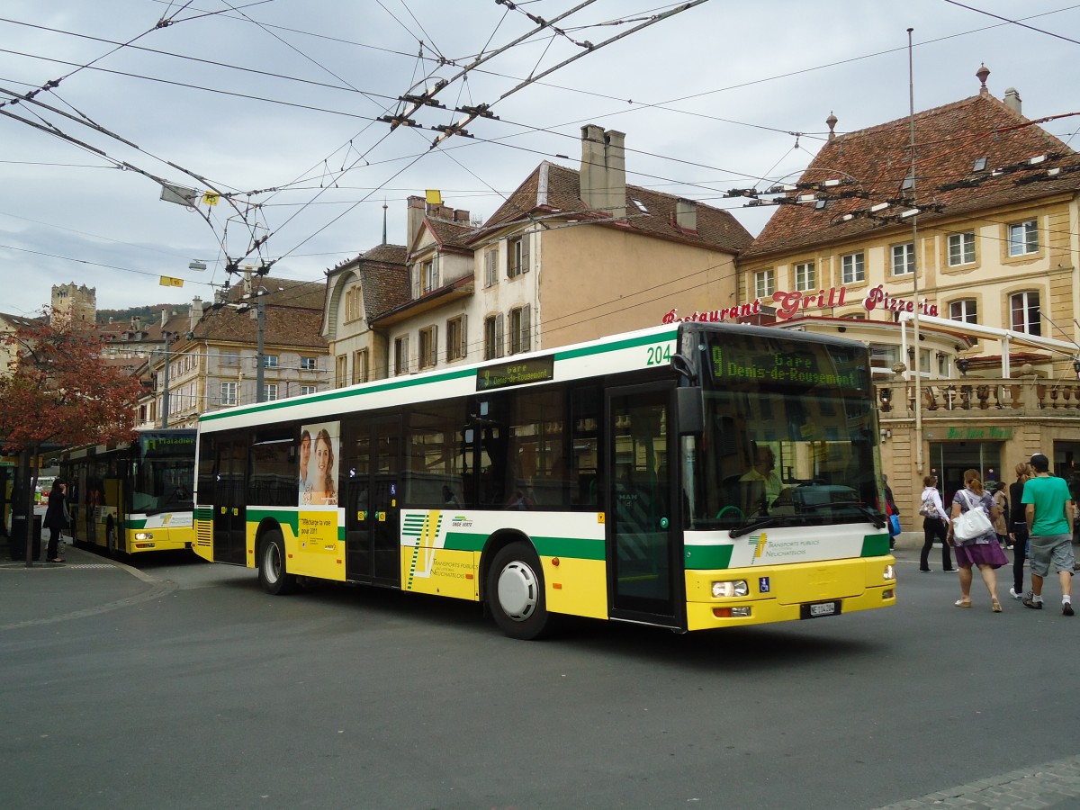 (130'211) - TN Neuch�tel - Nr. 204/NE 114'204 - MAN am 4. Oktober 2010 in Neuch�tel, Place Pury