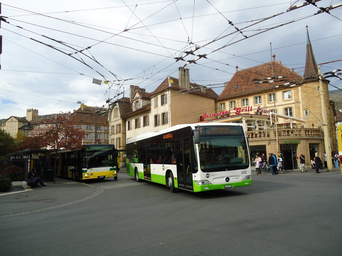 (130'228) - TRN La Chaux-de-Fonds - Nr. 333/NE 102'733 - Mercedes am 4. Oktober 2010 in Neuch�tel, Place Pury