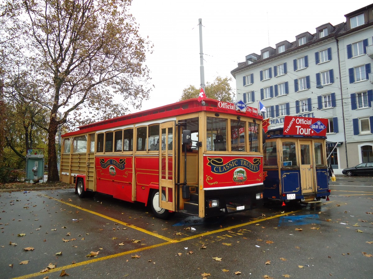 (130'747) - Meier, Z�rich - ZH 425'832 - Classic Trolley am 24. Oktober 2010 in Z�rich, Sihlquai