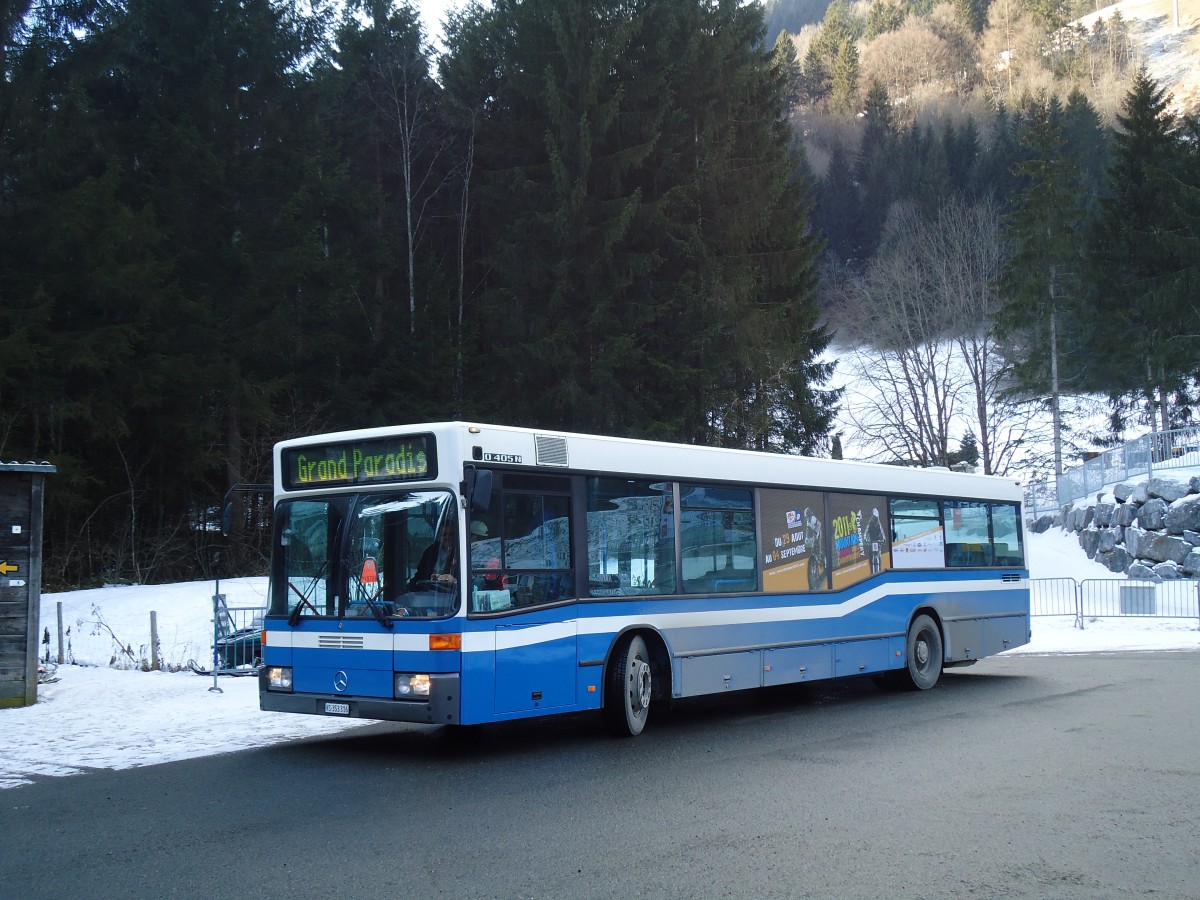 (132'385) - TPC Aigle - VS 353'316 - Mercedes (ex VBL Luzern Nr. 557; ex Gowa, Luzern Nr. 57) am 22. Januar 2011 in Champ�ry, Petit Paradis