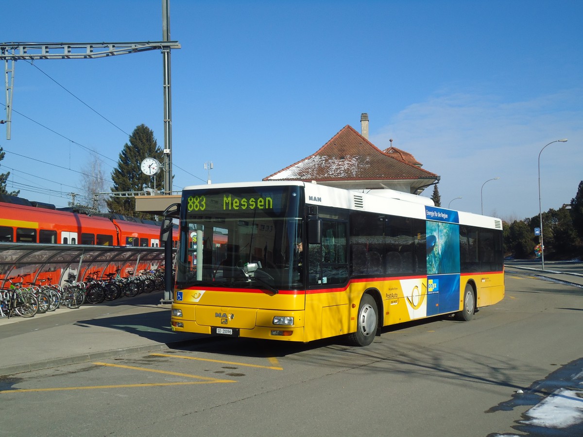 (132'447) - Steiner, Messen - SO 20'096 - MAN am 24. Januar 2011 beim Bahnhof B�tterkinden