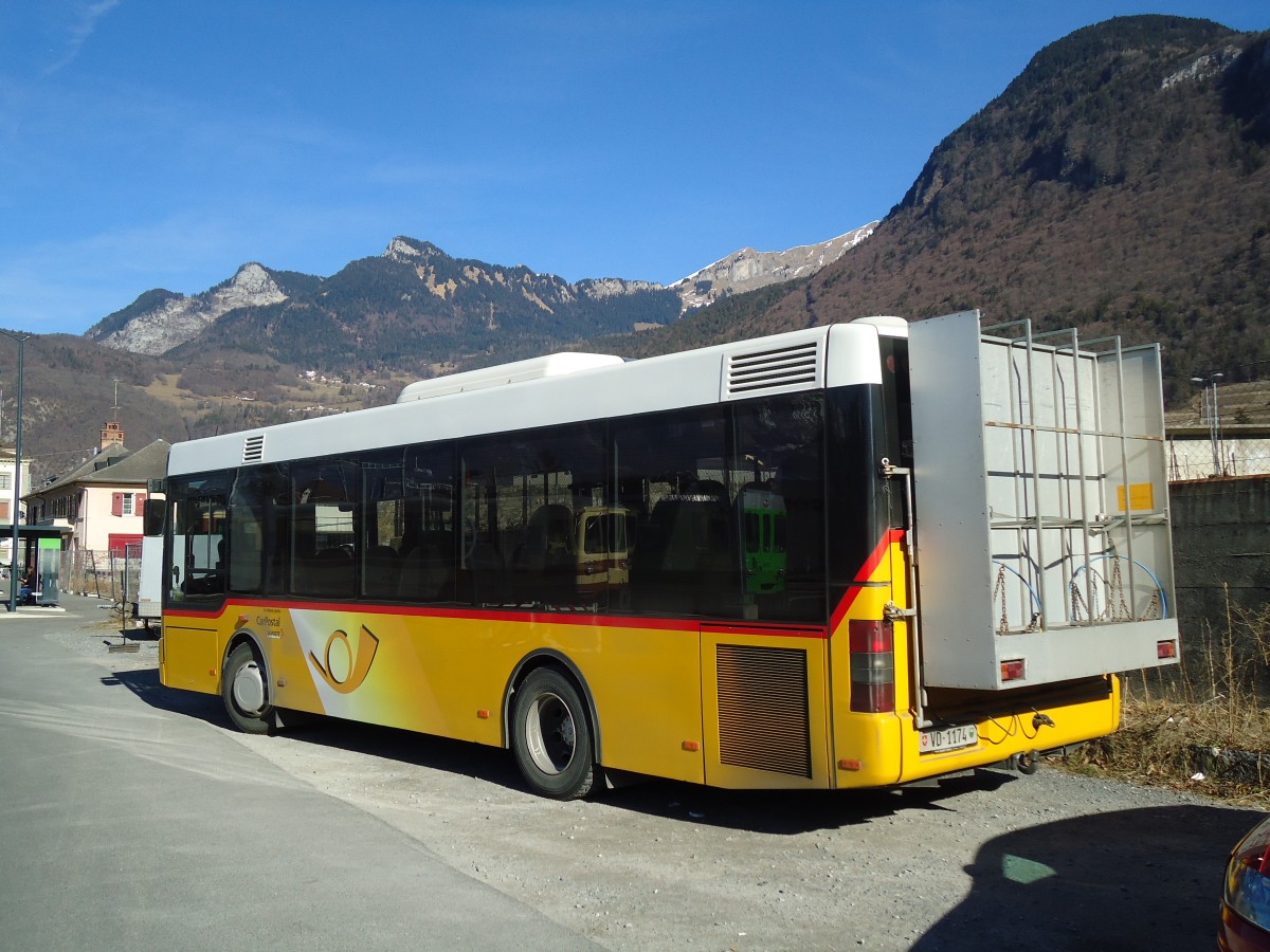 (132'478) - TPC Aigle - VD 1174 - MAN/G�ppel am 6. Februar 2011 beim Bahnhof Aigle