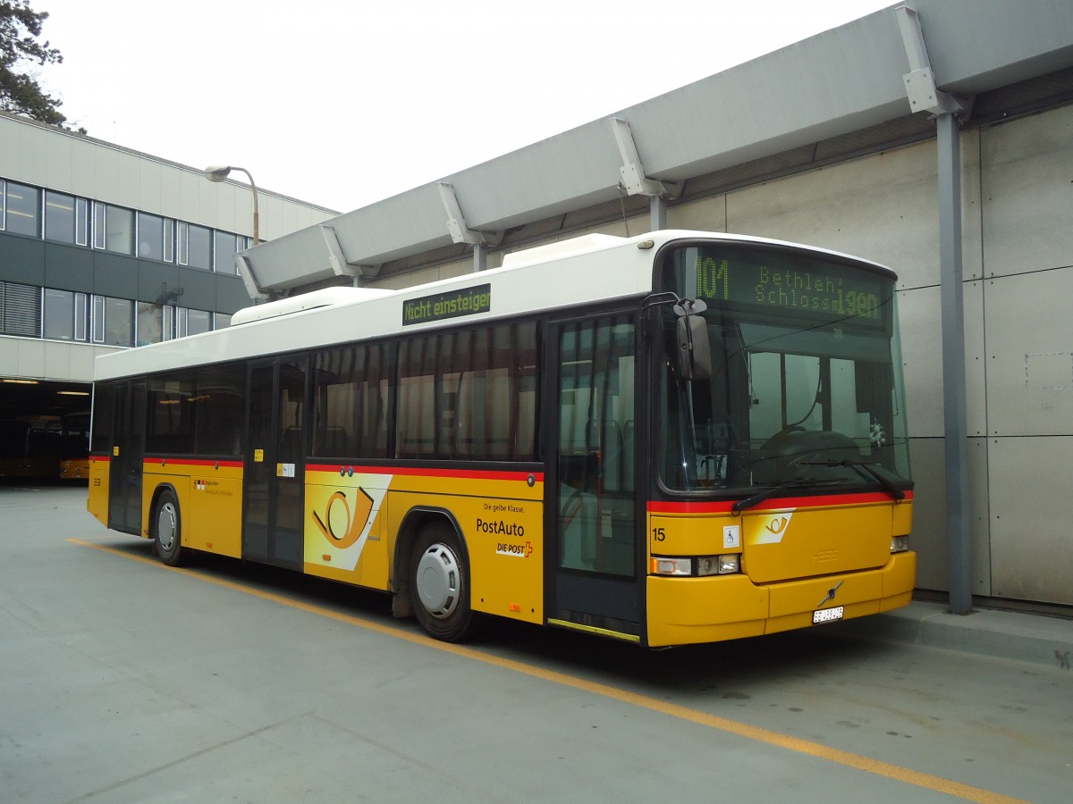 (132'682) - Steiner, Ortschwaben - Nr. 15/BE 438'425 - Volvo/Hess am 7. M�rz 2011 in Bern, Postautostation