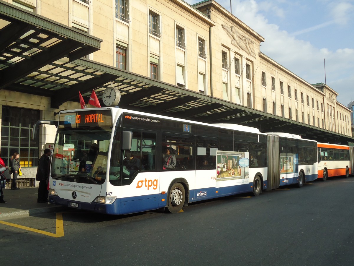 (132'798) - TPG Gen�ve - Nr. 147/GE 960'531 - Mercedes am 10. M�rz 2011 beim Bahnhof Gen�ve