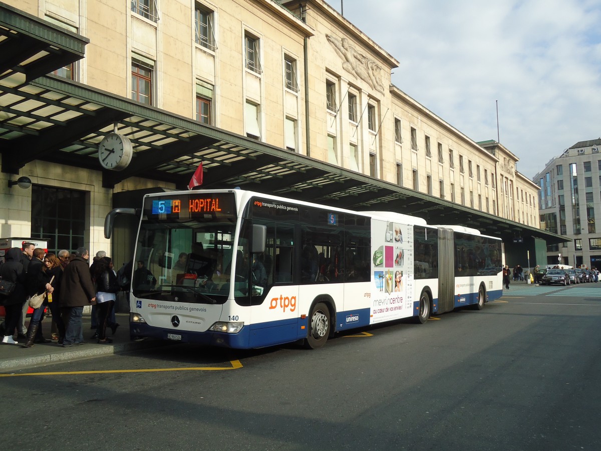 (132'823) - TPG Gen�ve - Nr. 140/GE 960'524 - Mercedes am 10. M�rz 2011 beim Bahnhof Gen�ve