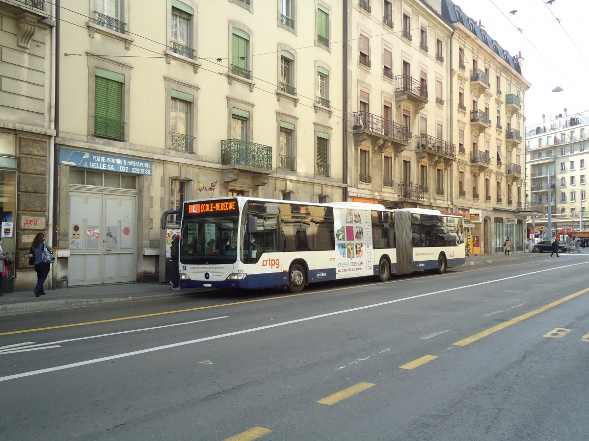 (132'864) - TPG Gen�ve - Nr. 128/GE 960'512 - Mercedes am 10. M�rz 2011 in Gen�ve, Jonction