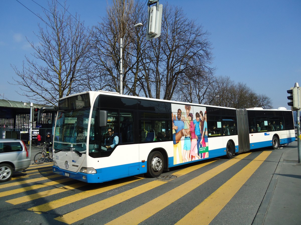 (133'035) - VBL Luzern - Nr. 131/LU 15'015 - Mercedes am 11. M�rz 2011 beim Bahnhof Luzern