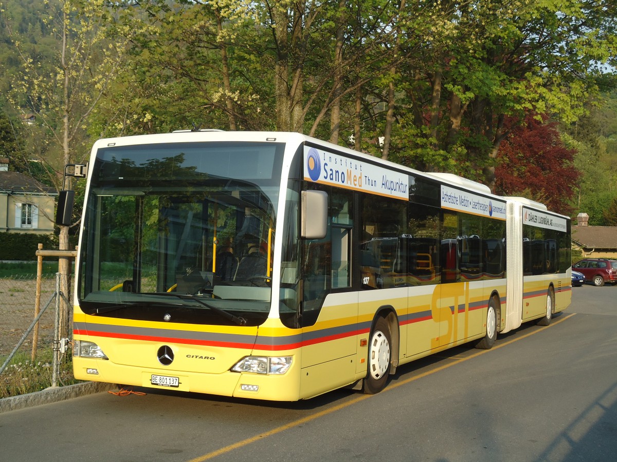 (133'346) - STI Thun - Nr. 137/BE 801'137 - Mercedes am 21. April 2011 bei der Schiffl�ndte Thun