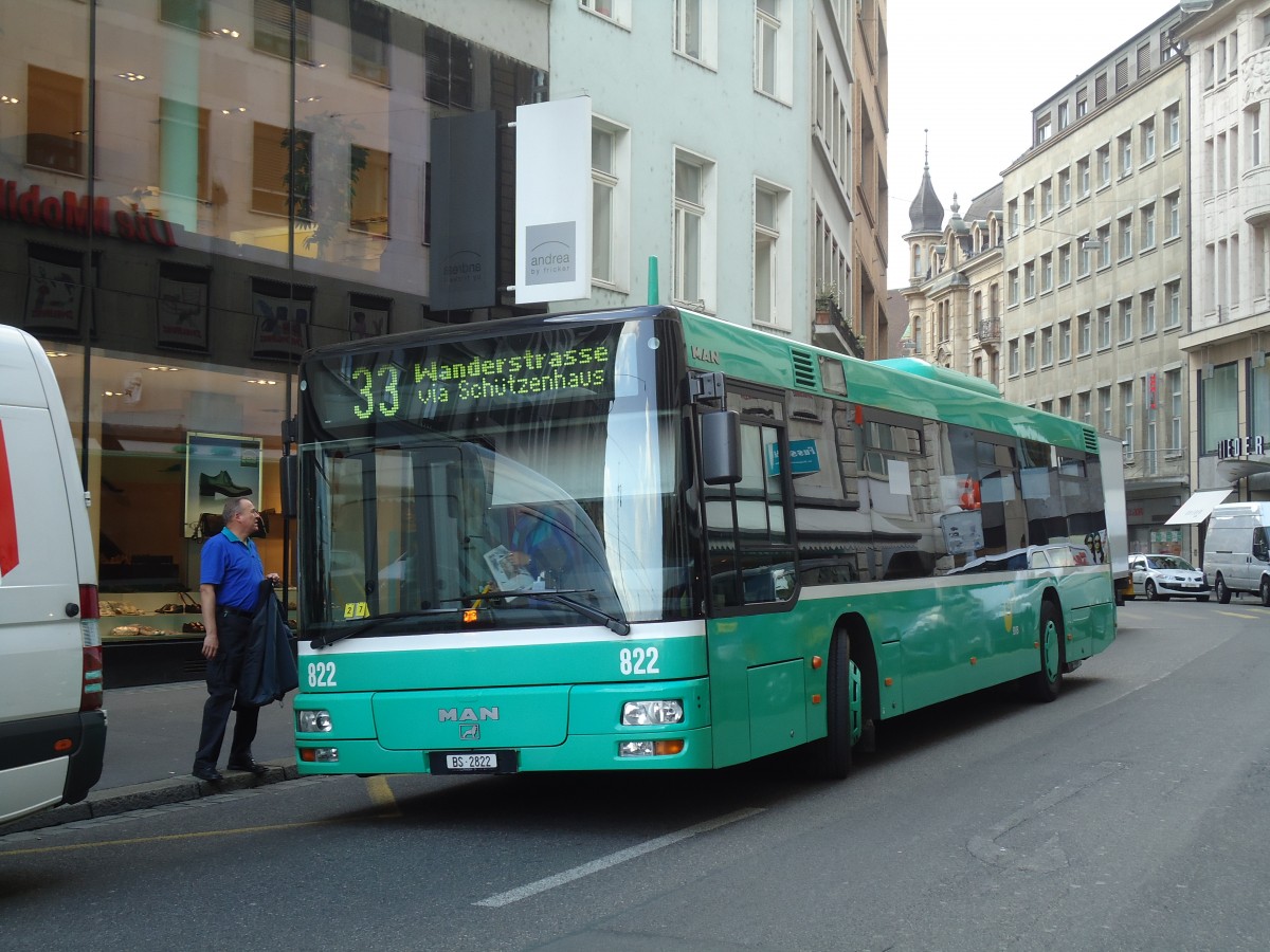 (133'695) - BVB Basel - Nr. 822/BS 2822 - MAN am 16. Mai 2011 in Basel, Schiffl�nde