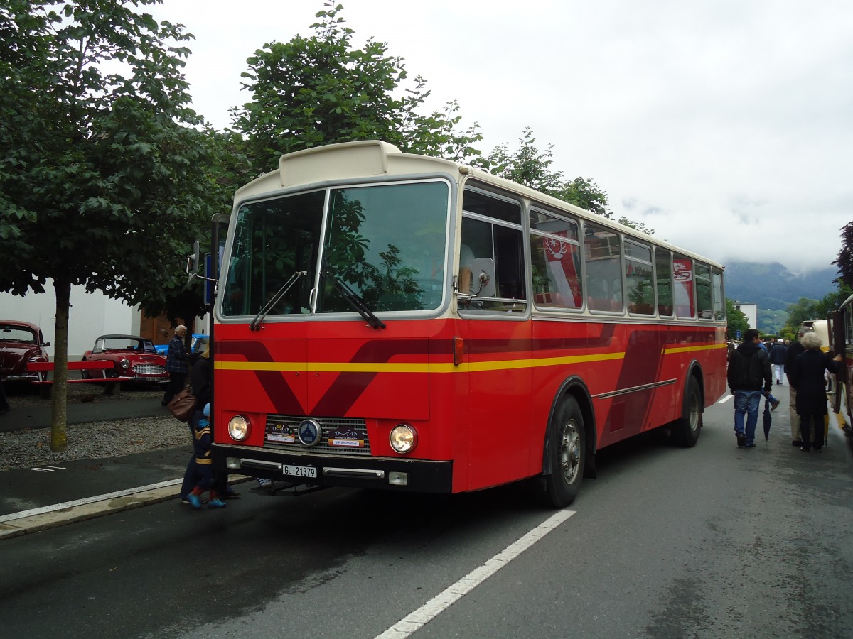 (134'022) - Looser, Elm - GL 21'379 - Saurer/T�scher (ex Polizeidirektion, Bern; ex P 24'657) am 11. Juni 2011 in Sarnen, OiO
