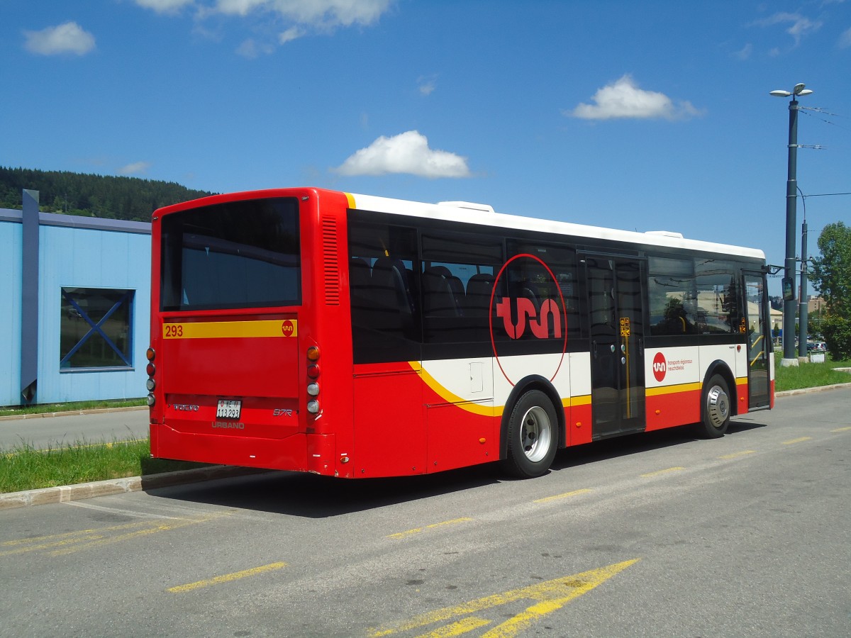 (134'996) - VR La Chaux-de-Fonds - Nr. 293/NE 113'293 - Volvo/Alfabuz am 11. Juli 2011 in La Chaux-de-Fonds, D�p�t TC
