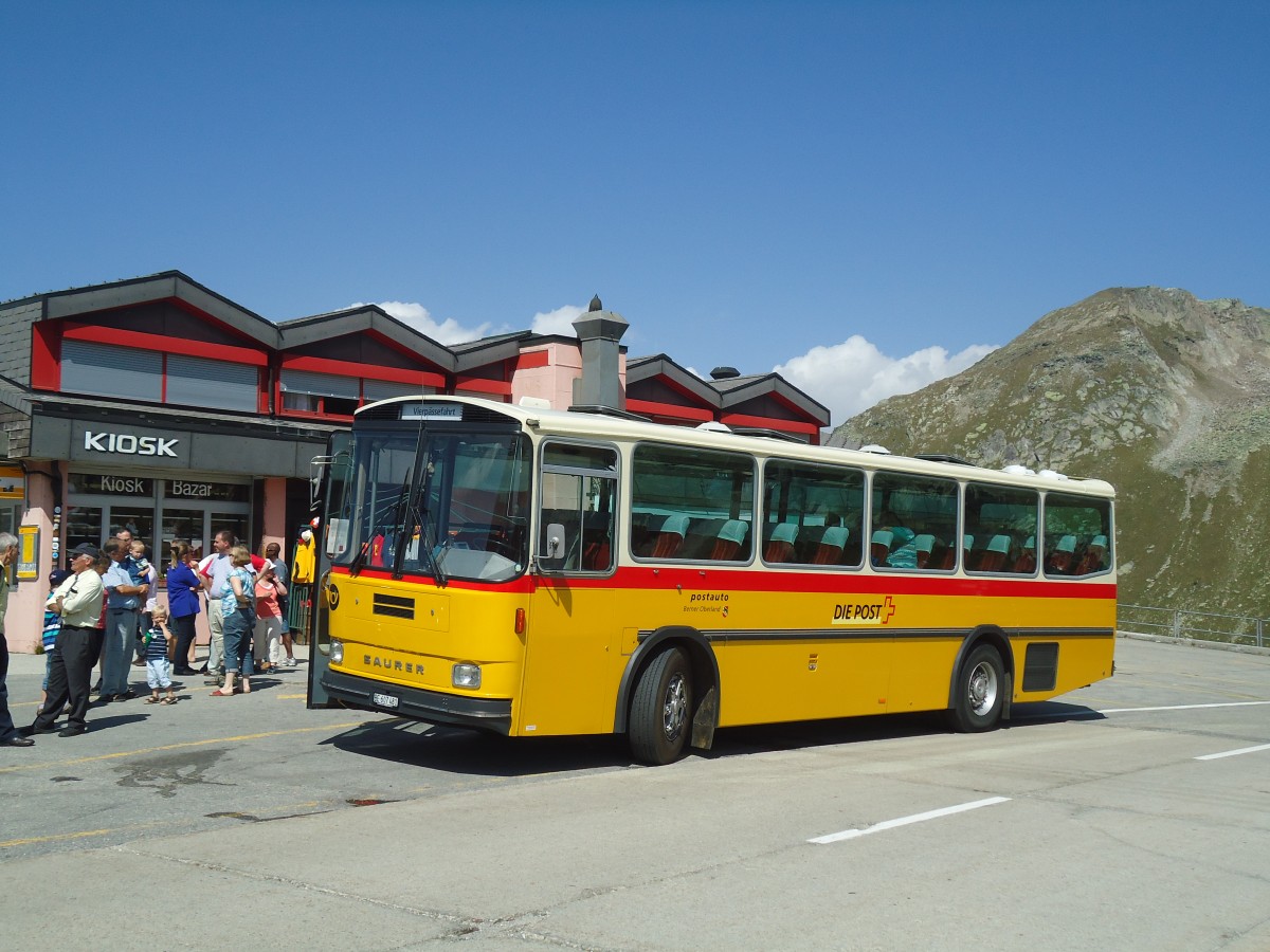 (135'702) - AVG Meiringen - Nr. 74/BE 607'481 - Saurer/R&J (ex P 24'357) am 21. August 2011 in Nufenen, Passh�he