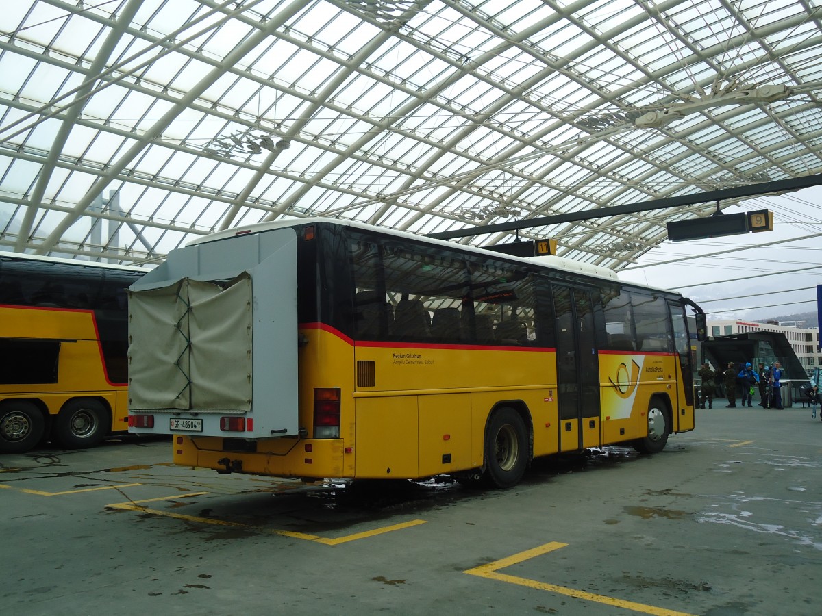 (137'848) - Demarmels, Salouf - GR 48'904 - Volvo am 5. M�rz 2012 in Chur, Postautostation