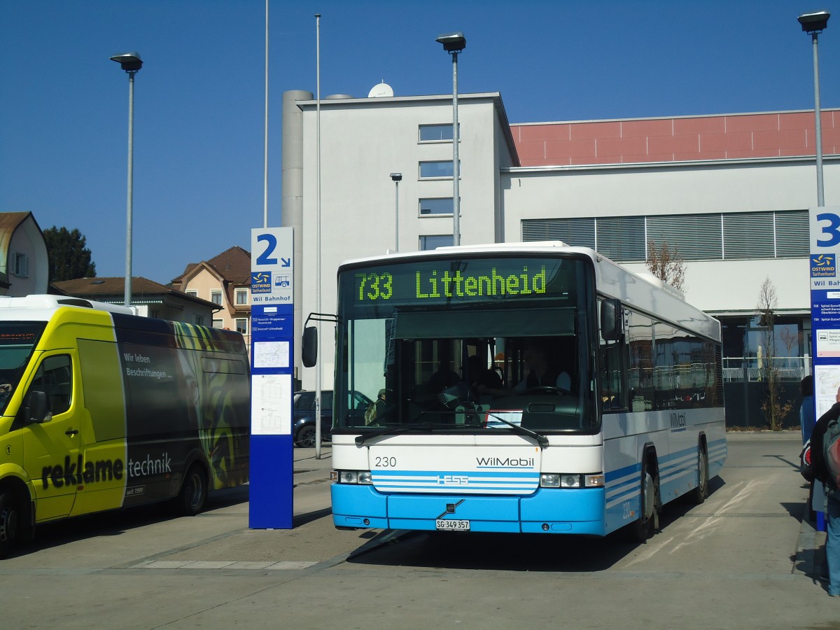 (138'329) - WilMobil, Wil - Nr. 30/SG 349'357 - Volvo/Hess (ex RTB Altst�tten Nr. 70) am 14. M�rz 2012 beim Bahnhof Wil