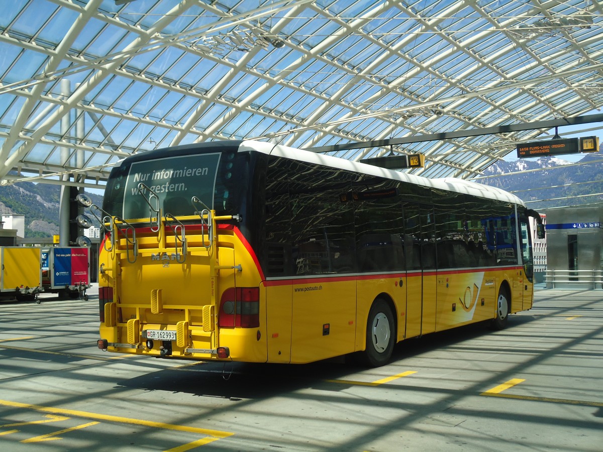 (138'938) - PostAuto Graub�nden - GR 162'993 - MAN am 17. Mai 2012 in Chur, Postautostation