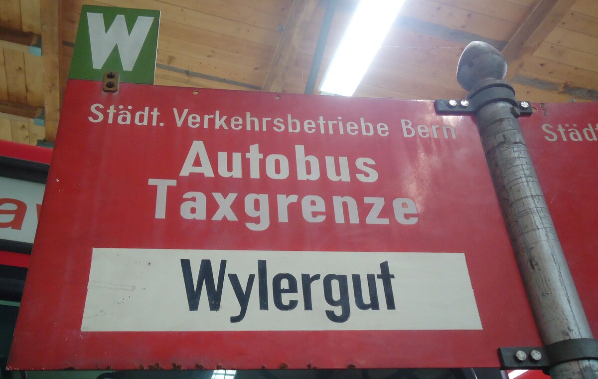 (140'096) - St�dt. Verkehrsbetriebe Bern-Haltestellenschild - Bern, Wylergut - am 24. Juni 2012 in Bern, Weissenb�hl