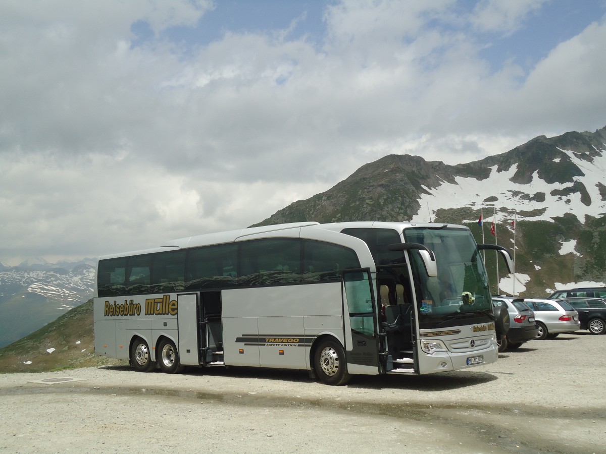 (140'295) - Aus Deutschland: M�ller, Biblis - HP-M 1780 - Mercedes am 1. Juli 2012 in Nufenen, Passh�he