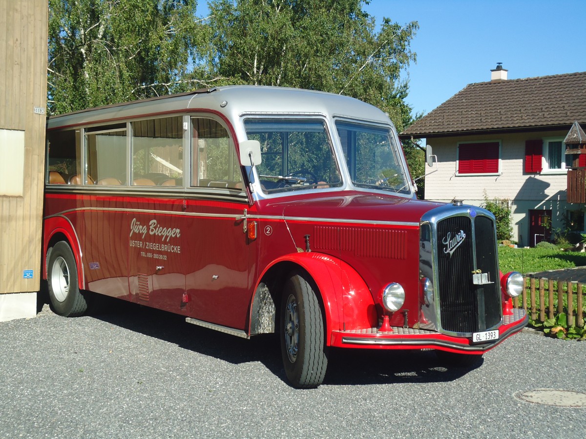 (141'144) - Biegger, Uster - Nr. 2/GL 1393 - Saurer/Lauber (ex T�L�verbier, Verbier Nr. 2; ex Werkbus; ex Rey, Ayent) am 18. August 2012 in Benken, Fischbachstrasse