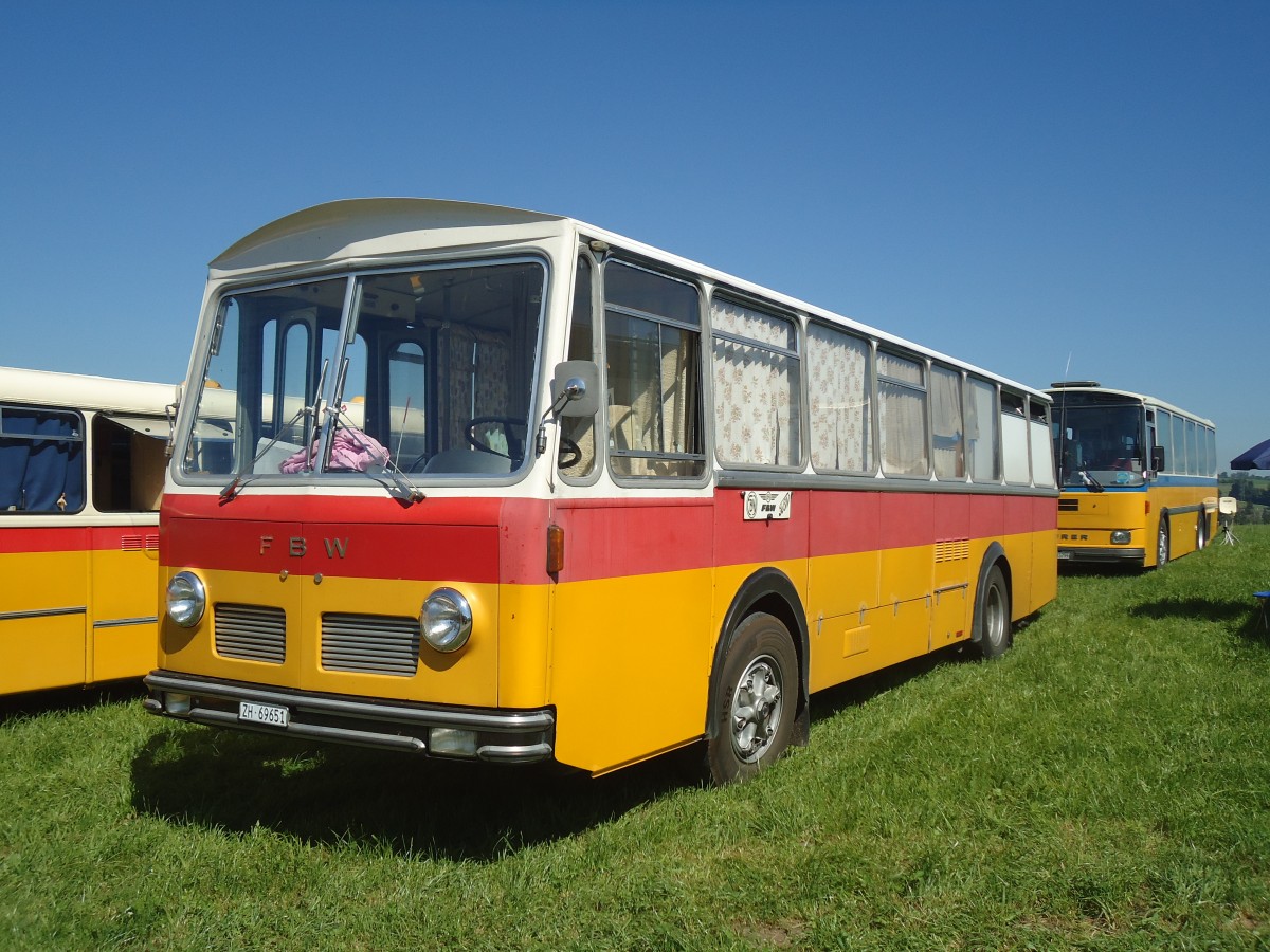 (141'166) - Tr�b, Oberrieden - Nr. 12/ZH 69'651 - FBW/R&J (ex Ryffel, Uster Nr. 12) am 18. August 2012 in Affeltrangen, Kreuzegg
