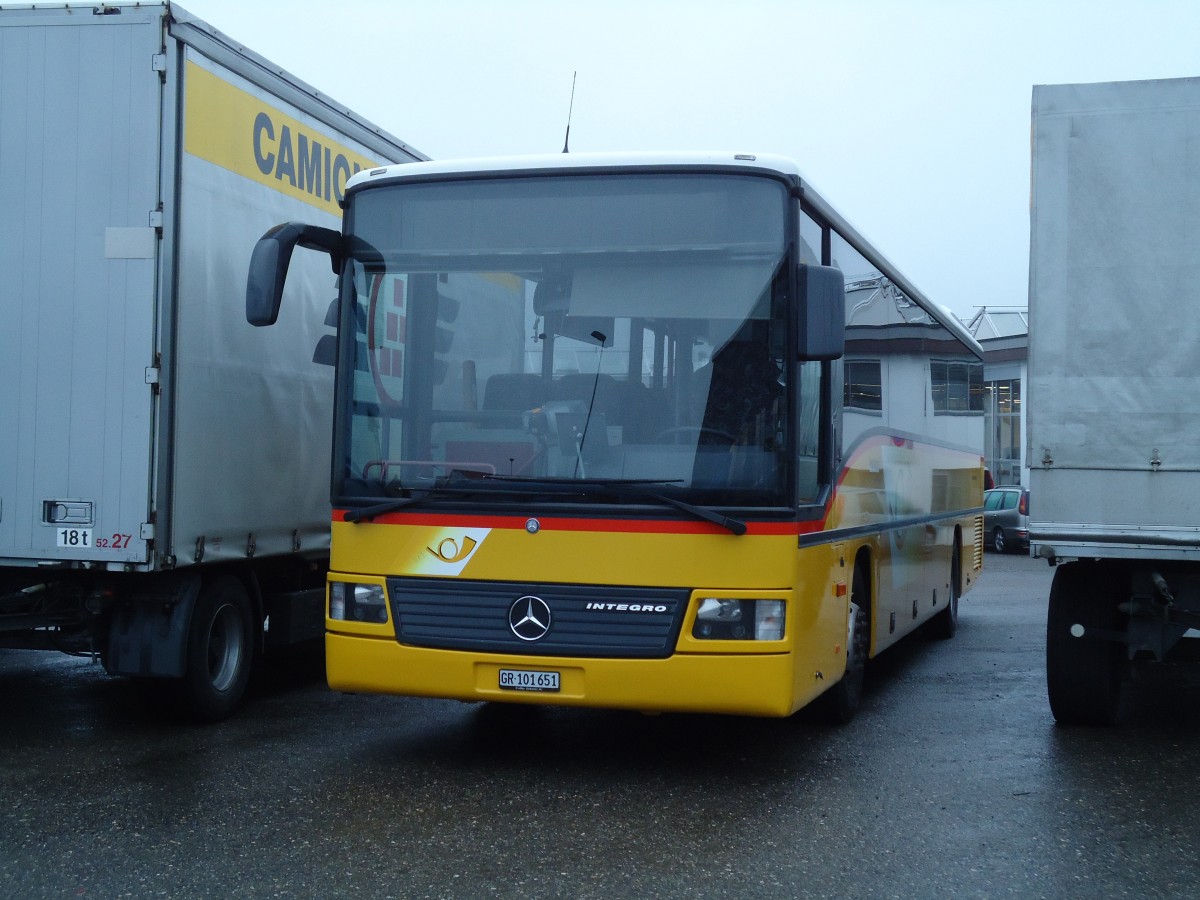 (142'098) - PostAuto Graub�nden - GR 101'651 - Mercedes am 24. Oktober 2012 in Wil, Larag