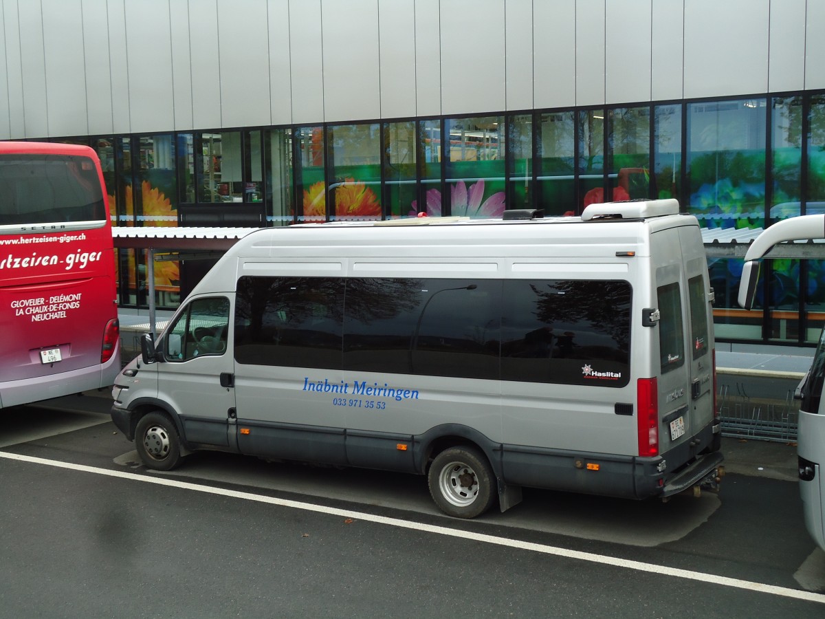 (142'189) - In�bnit, Meiringen - BE 671'709 - Irisbus am 4. November 2012 in Thun, Arena Thun