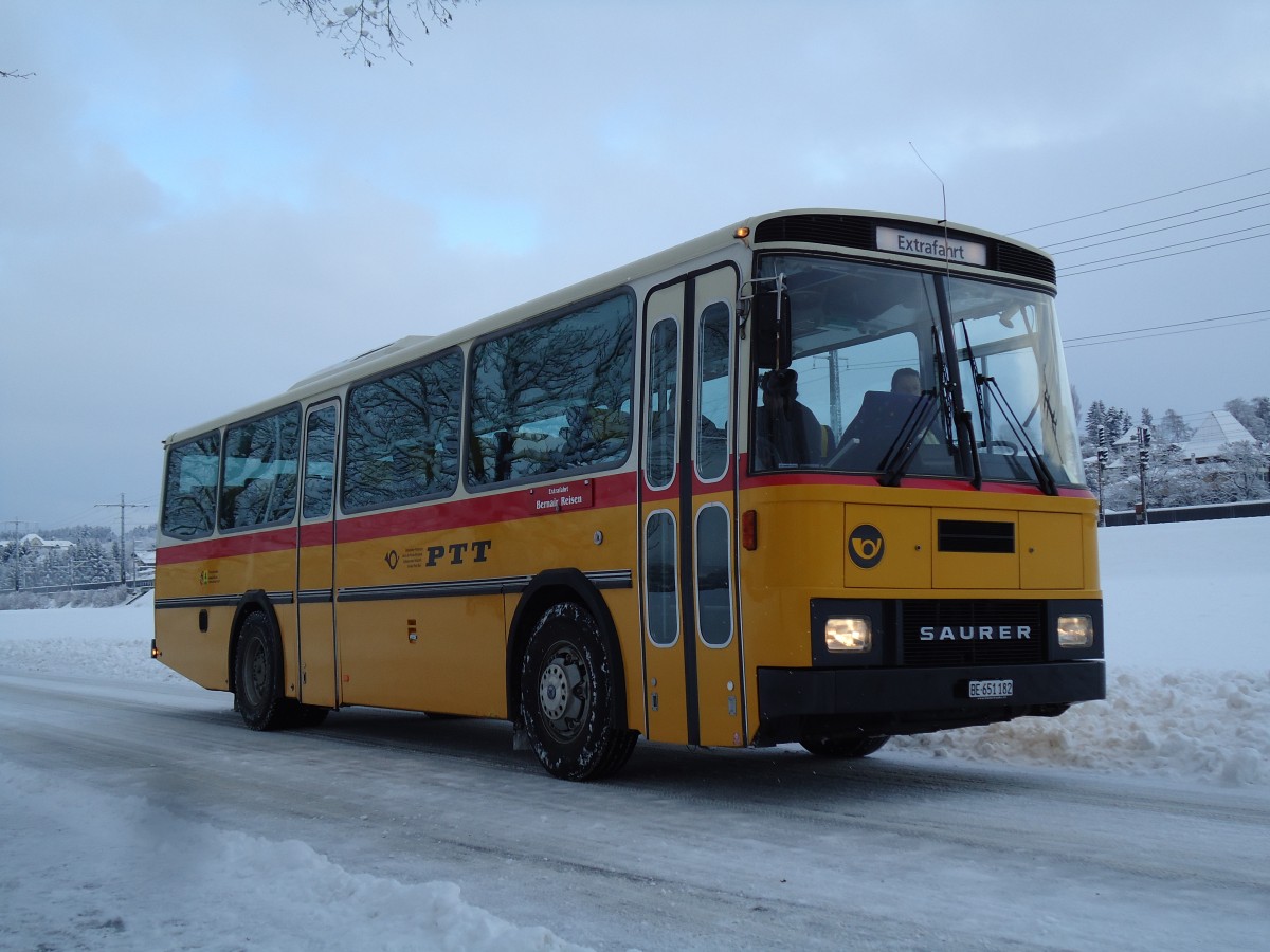 (142'333) - Bernair, M�nsingen - BE 651'182 - Saurer/T�scher (ex Schebath, Lauerz; ex Albin, F�llanden; ex Heim, Flums) am 8. Dezember 2012 in M�nsingen, CTA