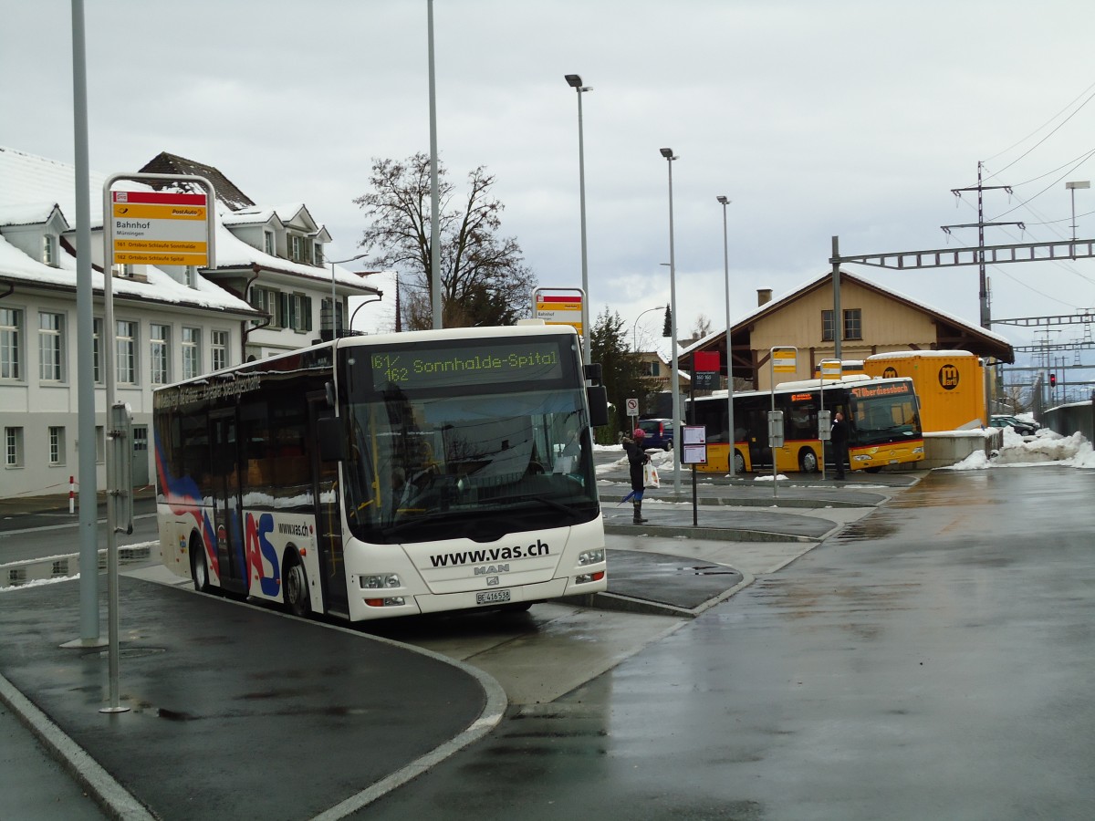 (142'454) - Lengacher, M�nsingen - Nr. 8/BE 416'538 - MAN am 10. Dezember 2012 beim Bahnhof M�nsingen