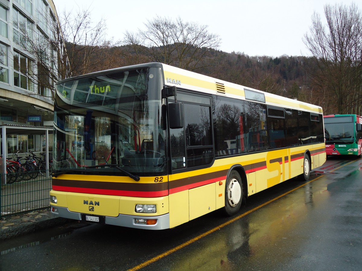 (142'559) - STI Thun - Nr. 82/BE 543'382 - MAN am 17. Dezember 2012 bei der Schiffl�ndte Thun