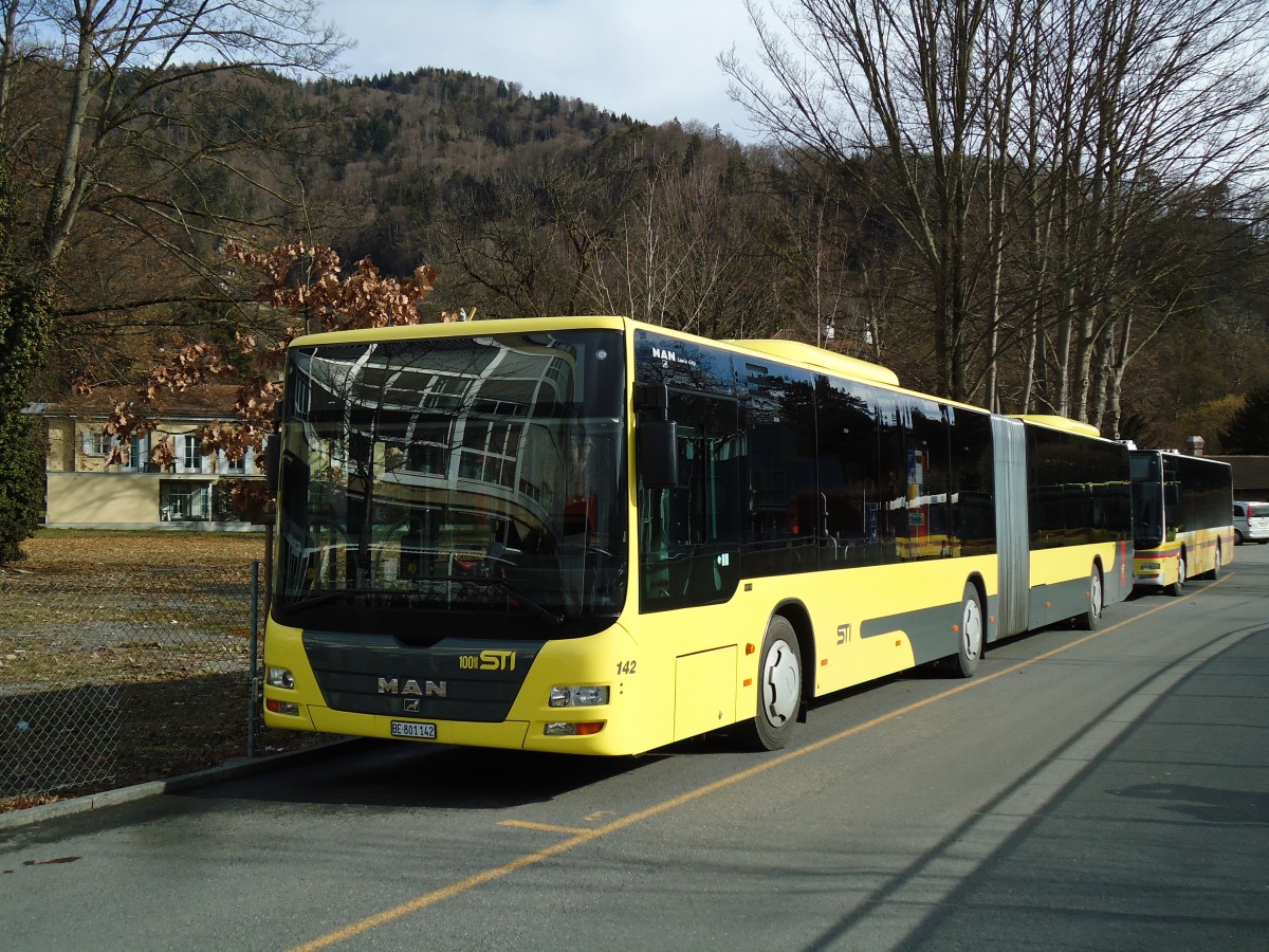 (143'171) - STI Thun - Nr. 142/BE 801'142 - MAN am 5. Februar 2013 bei der Schiffl�ndte Thun