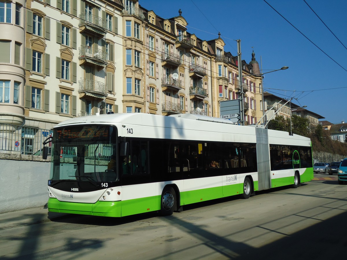 (143'283) - transN, La Chaux-de-Fonds - Nr. 143 - Hess/Hess Gelenktrolleybus (ex TN Neuch�tel Nr. 143) am 19. Februar 2013 beim Bahnhof Neuch�tel
