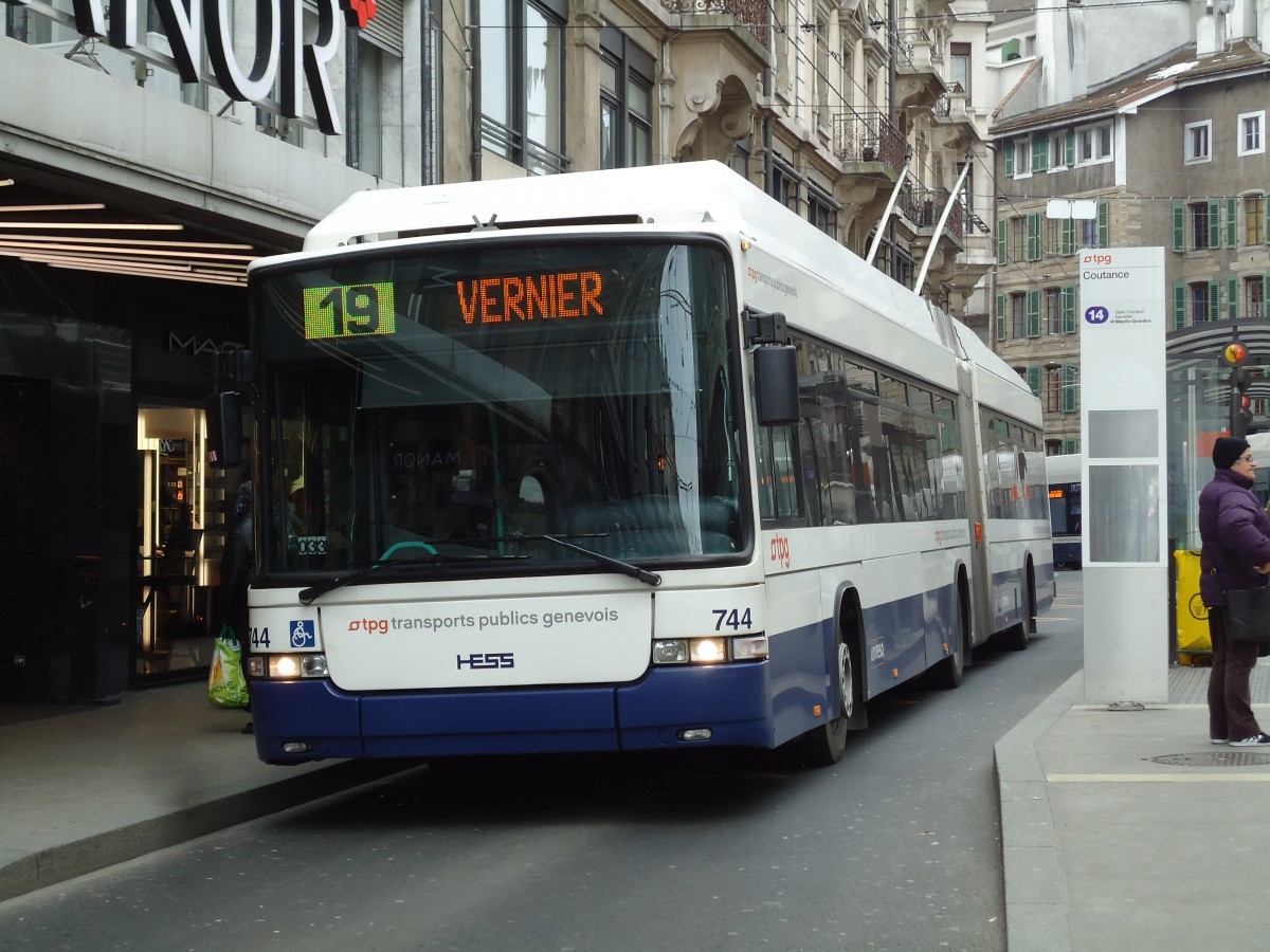 (143'370) - TPG Gen�ve - Nr. 744 - Hess/Hess Gelenktrolleybus am 22. Februar 2013 in Gen�ve, Coutance
