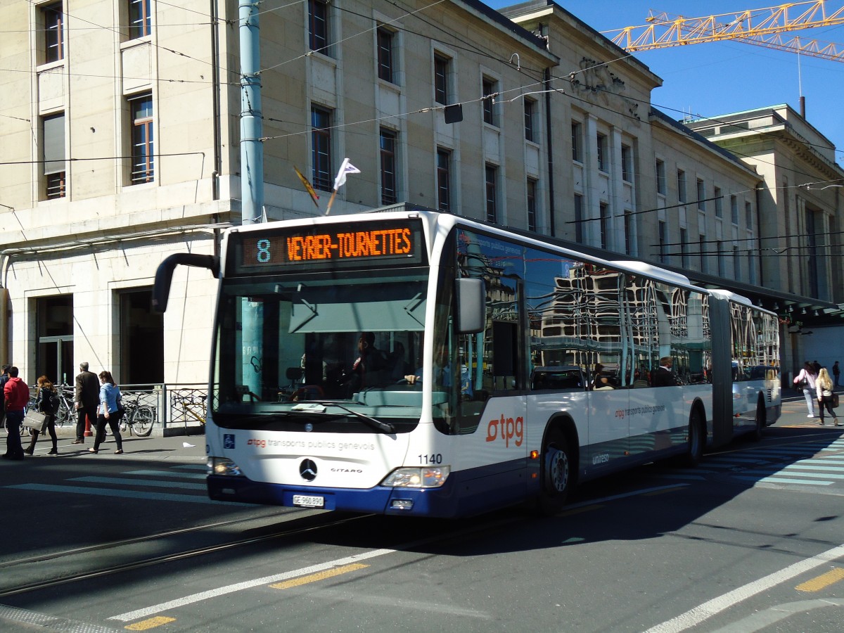 (144'715) - TPG Gen�ve - Nr. 1140/GE 960'890 - Mercedes am 27. Mai 2013 beim Bahnhof Gen�ve