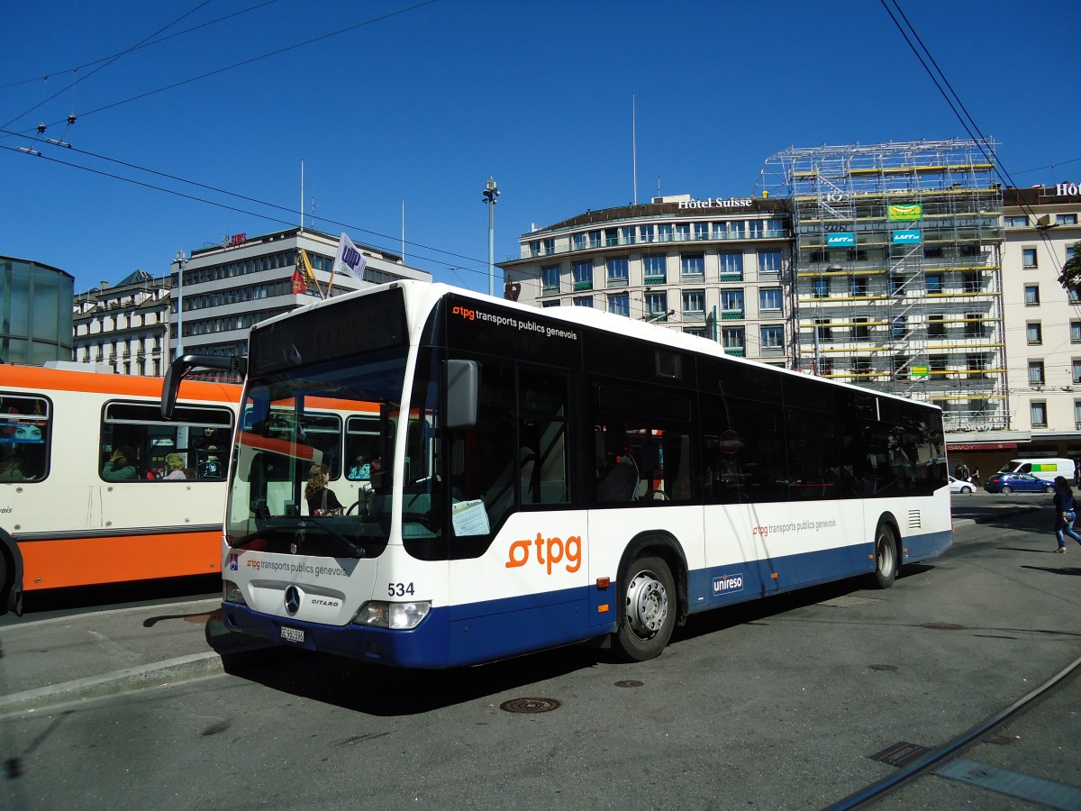 (144'721) - TPG Gen�ve - Nr. 534/GE 960'596 - Mercedes am 27. Mai 2013 beim Bahnhof Gen�ve