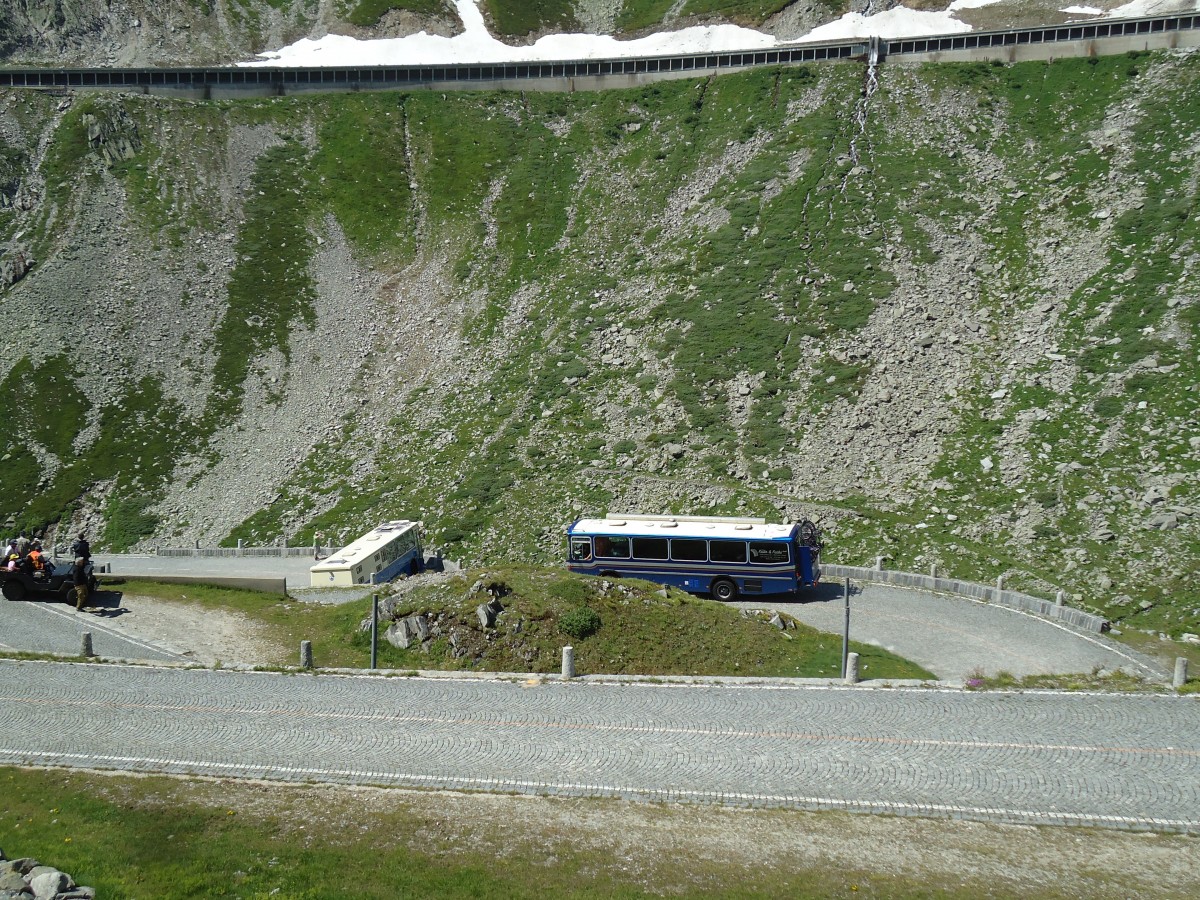 (145'886) - Steinauer, Einsiedeln - SZ 25'115 - Saurer/R&J (ex Albin, F�llanden; ex SBB Bern; ex Sol�r&Fontana, Ilanz; ex P 24'359) am 20. Juli 2013 in Gotthard, Alte Tremolastrasse