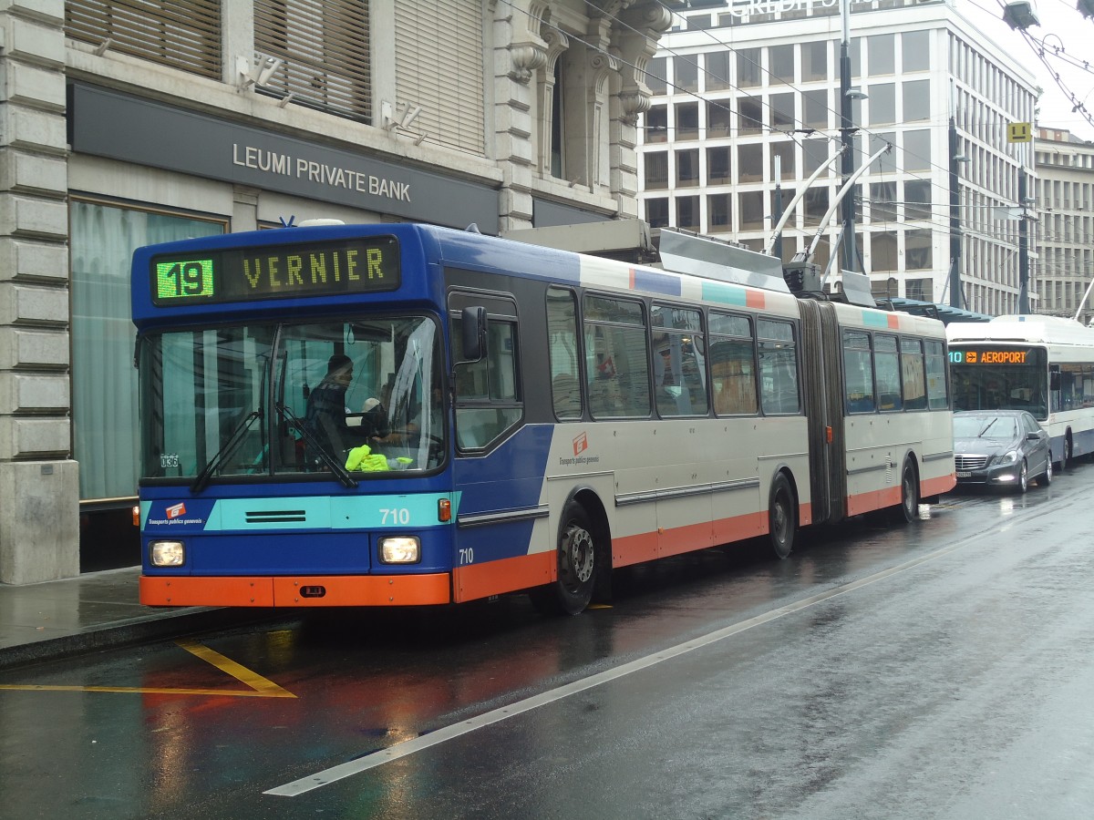 (147'176) - TPG Gen�ve - Nr. 710 - NAW/Hess Gelenktrolleybus am 16. September 2013 in Gen�ve, Bel-Air