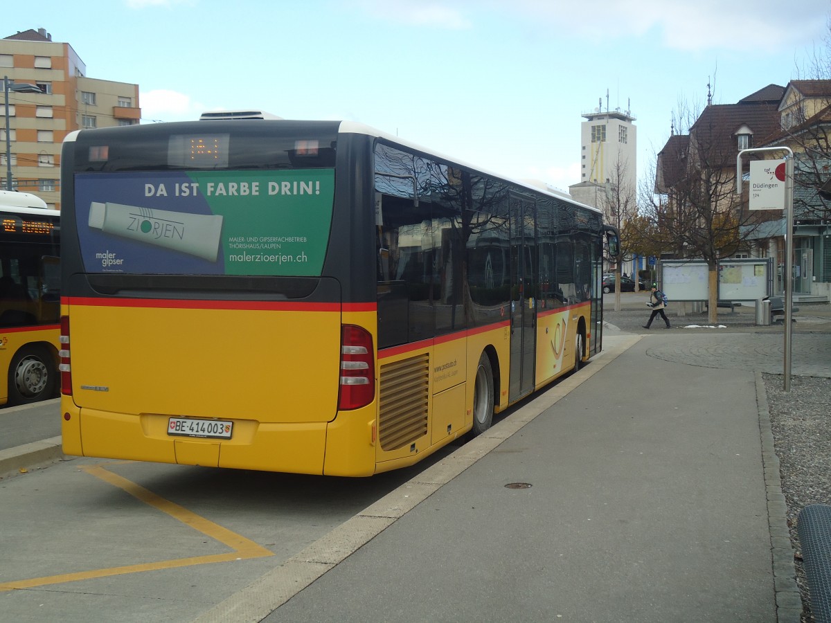 (148'161) - Klopfstein, Laupen - Nr. 3/BE 414'003 - Mercedes am 25. November 2013 beim Bahnhof D�dingen