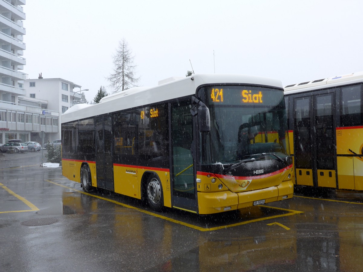 (149'051) - Fontana, Ilanz - Nr. 8/GR 50'214 - Scania/Hess am 1. M�rz 2014 beim Bahnhof Ilanz