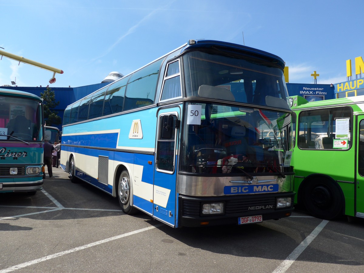 (149'806) - McDonald's, M�nchen (Auw�rter) - DGF 0792 - Neoplan am 25. April 2014 in Sinsheim, Museum