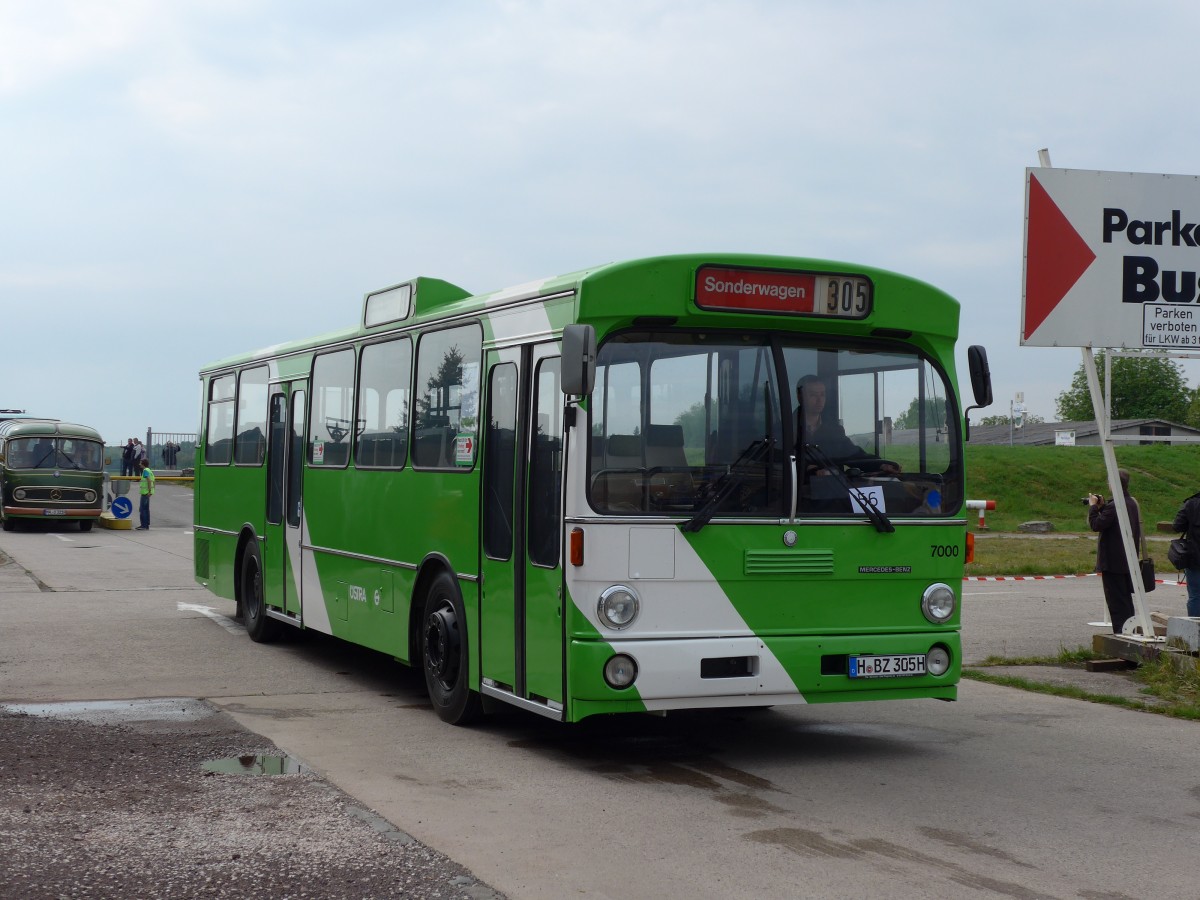 (150'195) - �STRA Hannover - Nr. 7000/H-BZ 305H - Mercedes am 26. April 2014 in Speyer, Technik-Museum