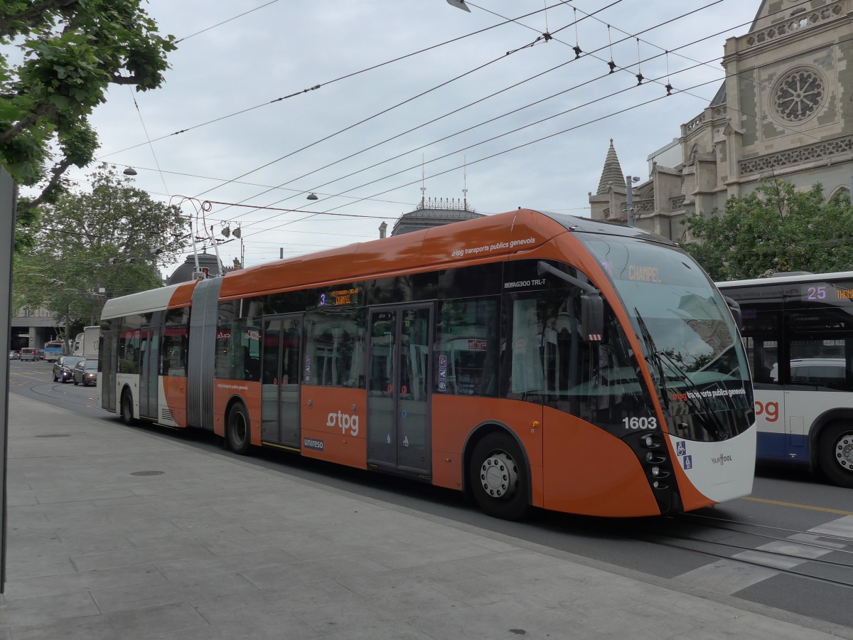 (150'835) - TPG Gen�ve - Nr. 1603 - Van Hool Gelenktrolleybus am 26. Mai 2014 in Gen�ve, Place des Vingt-Deux-Cantons