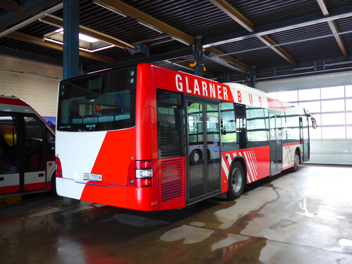 (151'807) - AS Engi - Nr. 2/GL 7702 - MAN (ex WilMobil, Wil Nr. 255; ex Vorf�hrfahrzeug) am 23. Juni 2014 in Engi, Garage
