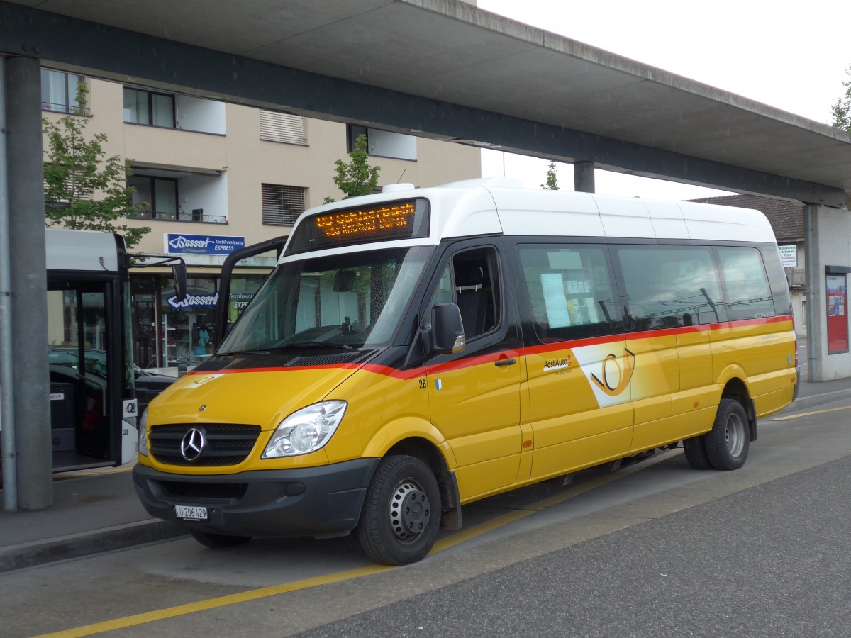 (153'531) - H�fliger, Sursee - Nr. 28/LU 206'429 - Mercedes am 2. August 2014 beim Bahnhof Sursee