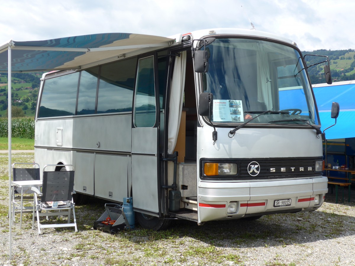 (153'816) - Leutwyler, D�rren�sch - SH 90'015 - Setra (ex Zihlmann, Z�rich) am 16. August 2014 in Altst�tten, Allmendplatz