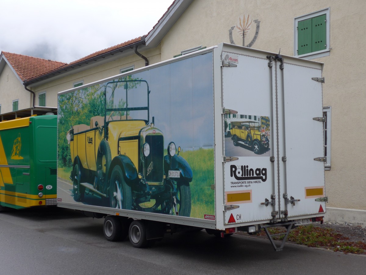 (154'986) - R�llin, Hirzel - SZ 87'787 - Andres Gep�ckanh�nger am 13. September 2014 in Chur, Waffenplatz